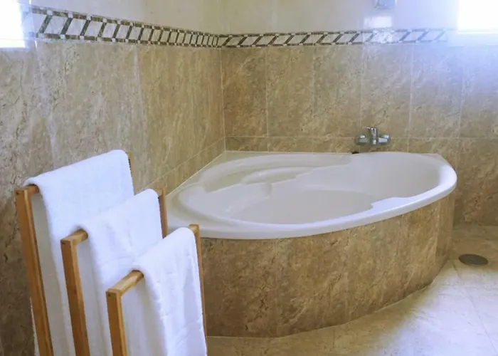 Martin's Bed & Breakfast Atouguia Da Baleia