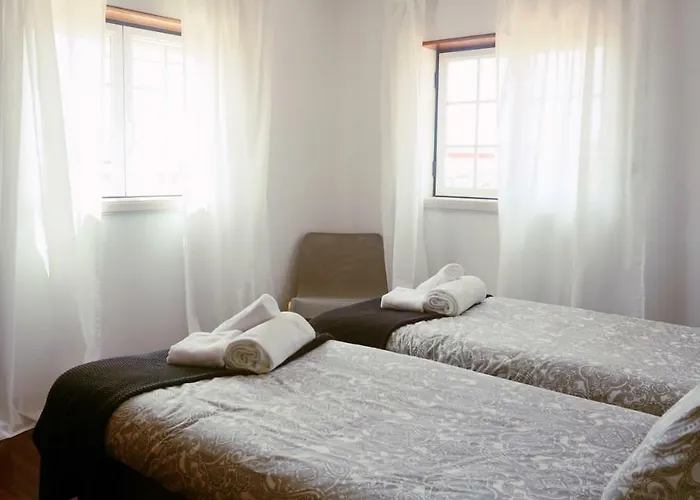 Martin's Atouguia Da Baleia